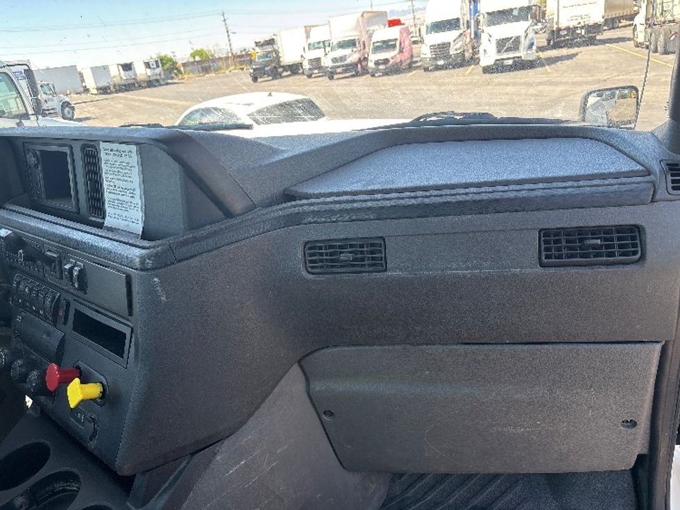 Day Cab Tractor-Heavy Duty Tractors-International-2019-LT625-West Valley City-UT-294,257\n\t\tmiles-$ 25,000 - Image 13