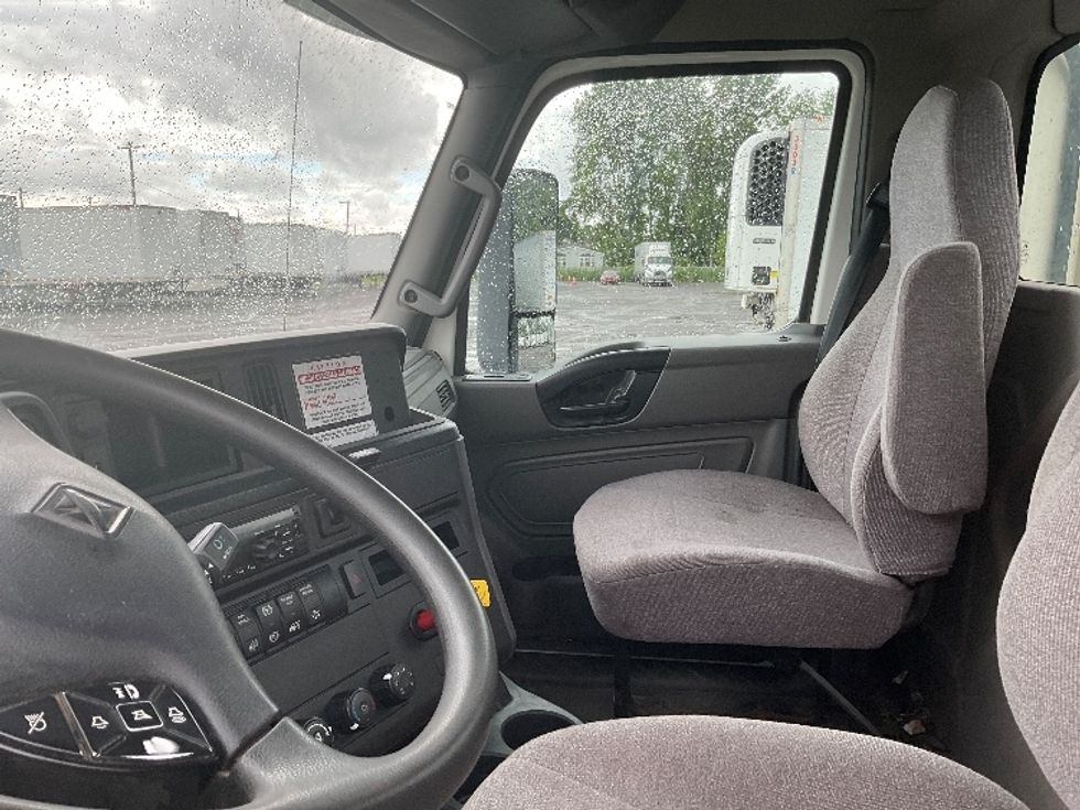 Day Cab Tractor-Heavy Duty Tractors-International-2019-LT625-Whitesboro-NY-300,736\n\t\tmiles-$ 31,500 - Image 10