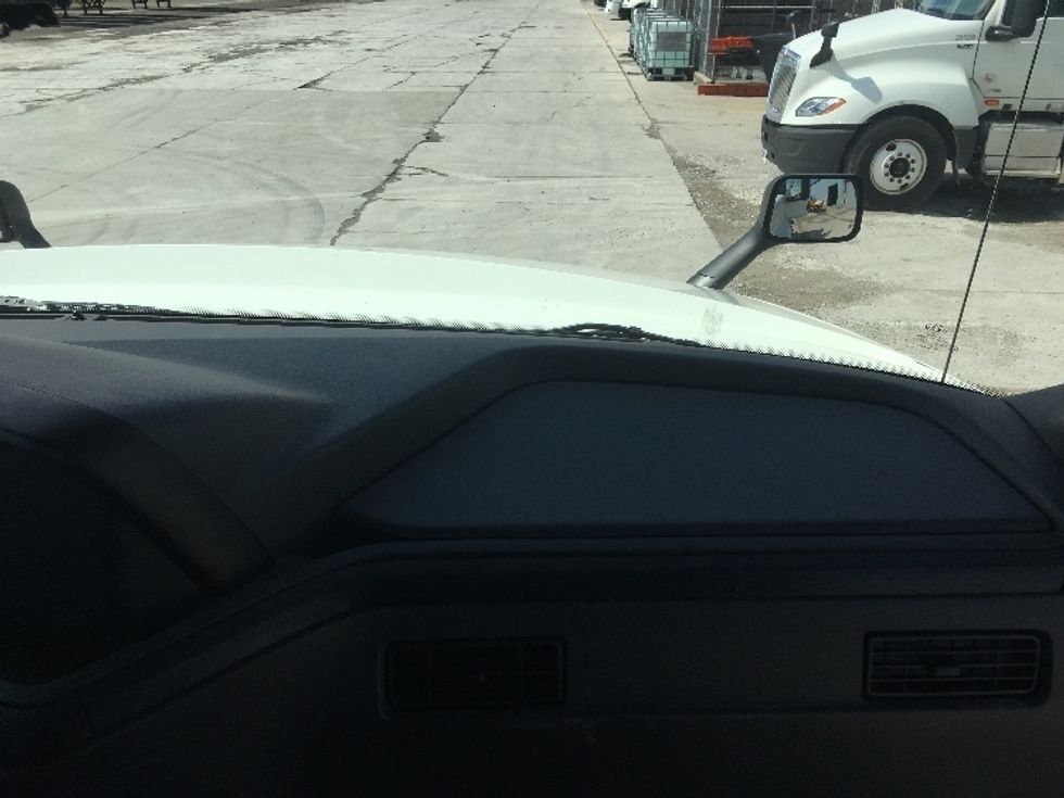 Day Cab Tractor-Heavy Duty Tractors-International-2019-LT625-Wilmington-OH-586,037\n\t\tmiles-$ 27,750 - Image 12