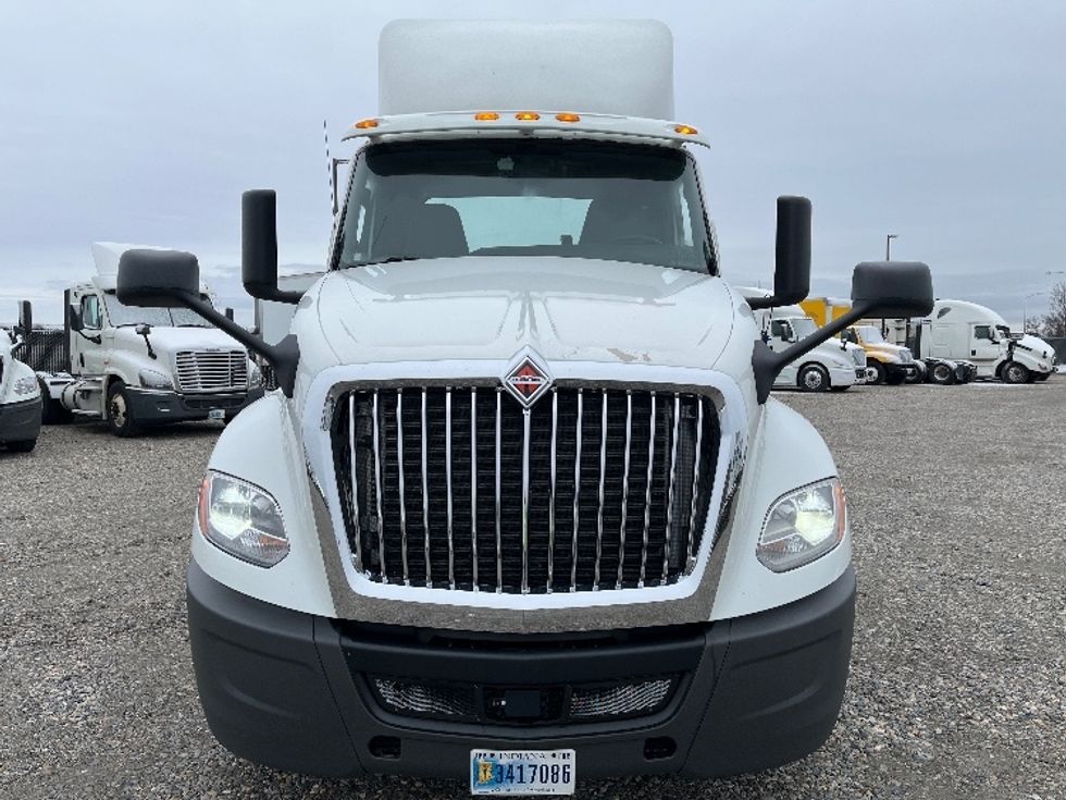 Day Cab Tractor-Heavy Duty Tractors-International-2019-LT625-Yakima-WA-290,283\n\t\tmiles-$ 32,750 - Image 2