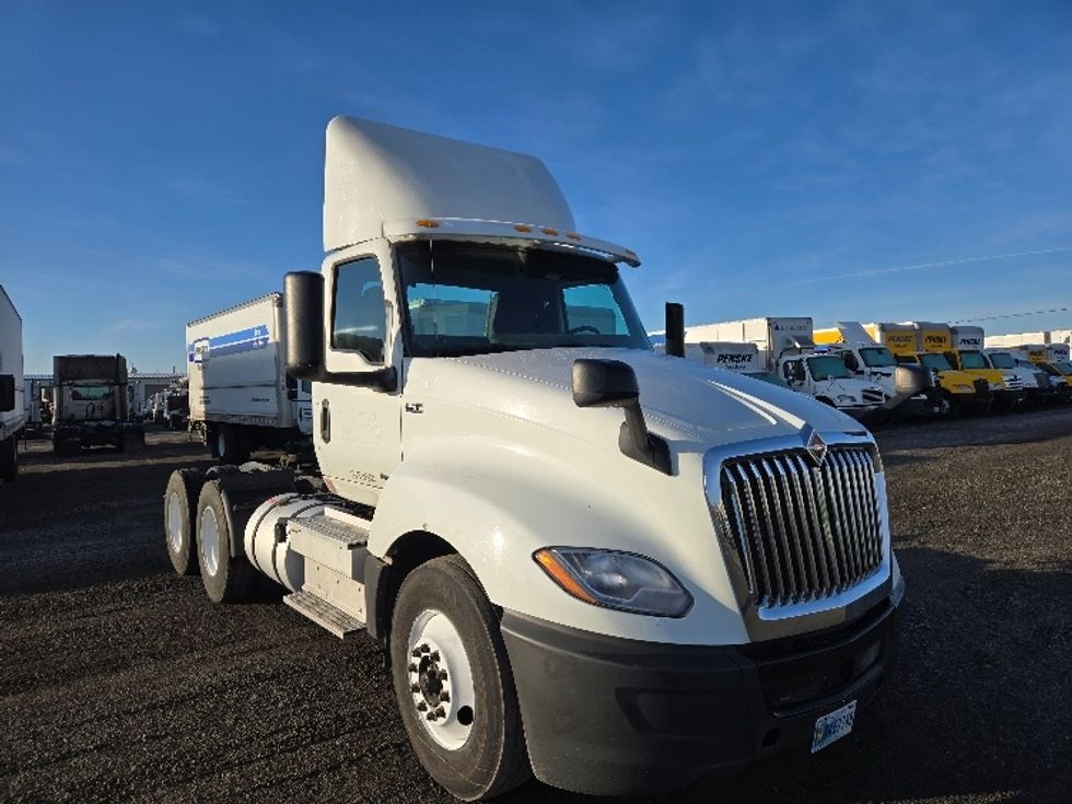 Day Cab Tractor-Heavy Duty Tractors-International-2019-LT625-Yakima-WA-380,438\n\t\tmiles-$ 28,750 - Image 1