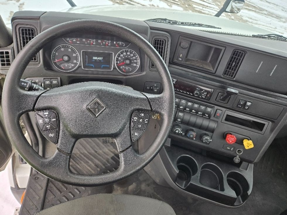 Day Cab Tractor-Heavy Duty Tractors-International-2019-LT625-Yakima-WA-380,438\n\t\tmiles-$ 28,750 - Image 10