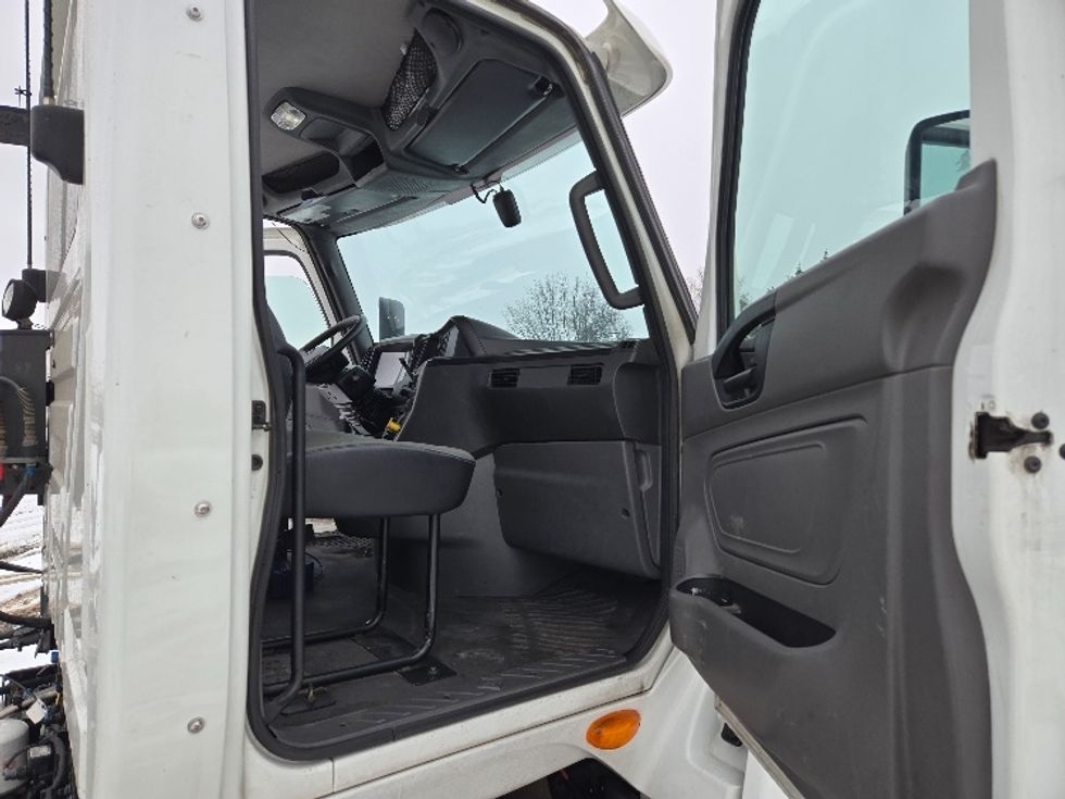 Day Cab Tractor-Heavy Duty Tractors-International-2019-LT625-Yakima-WA-380,438\n\t\tmiles-$ 28,750 - Image 11