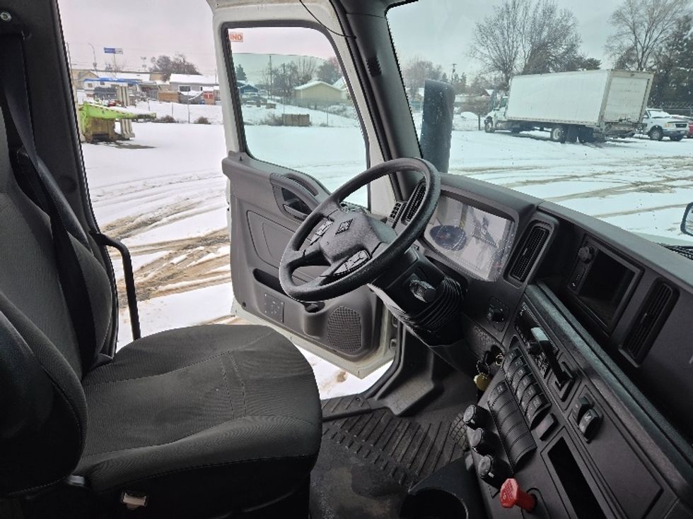 Day Cab Tractor-Heavy Duty Tractors-International-2019-LT625-Yakima-WA-380,438\n\t\tmiles-$ 28,750 - Image 13