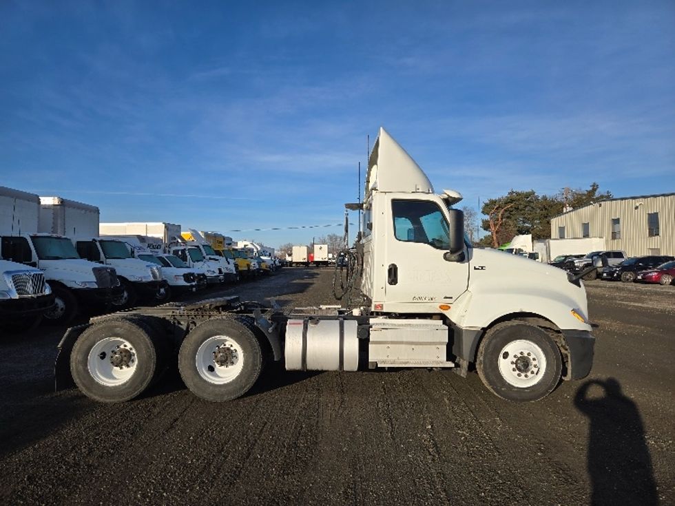 Day Cab Tractor-Heavy Duty Tractors-International-2019-LT625-Yakima-WA-380,438\n\t\tmiles-$ 28,750 - Image 8