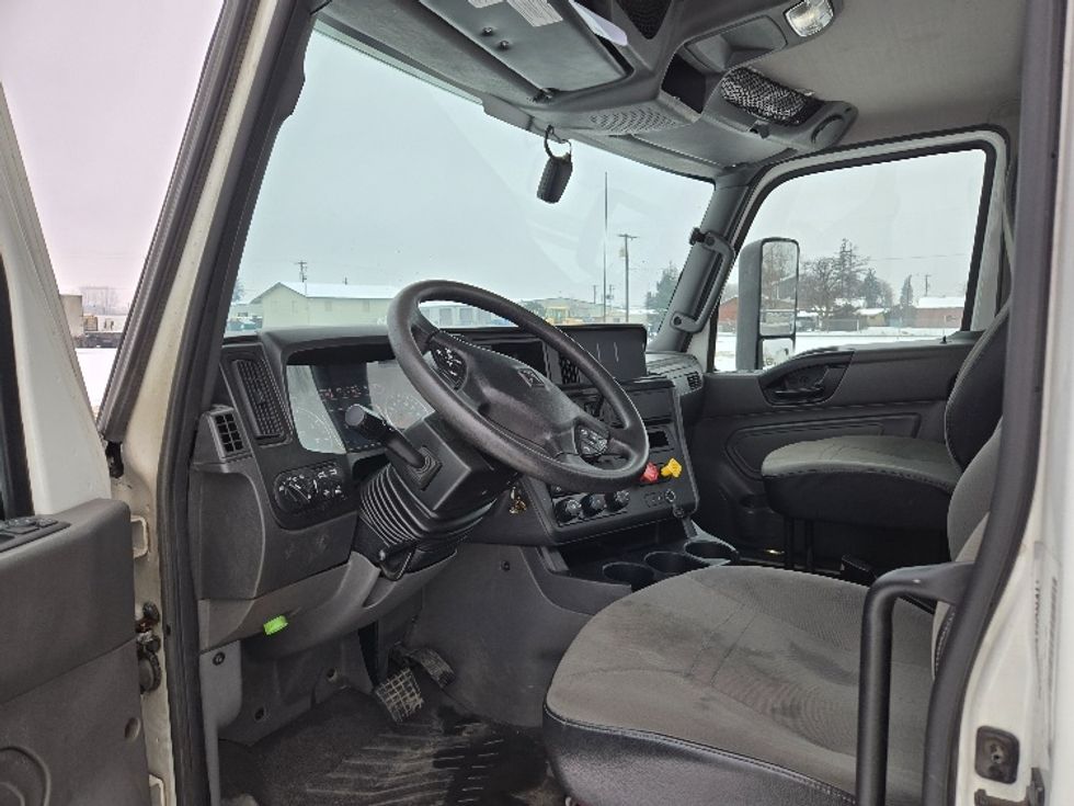 Day Cab Tractor-Heavy Duty Tractors-International-2019-LT625-Yakima-WA-380,438\n\t\tmiles-$ 28,750 - Image 9