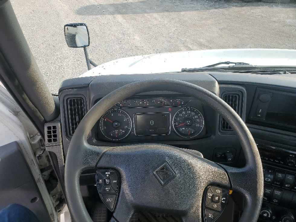 Day Cab Tractor-Heavy Duty Tractors-International-2019-RH613-Akron-OH-310,196\n\t\tmiles-$ 26,500 - Image 11