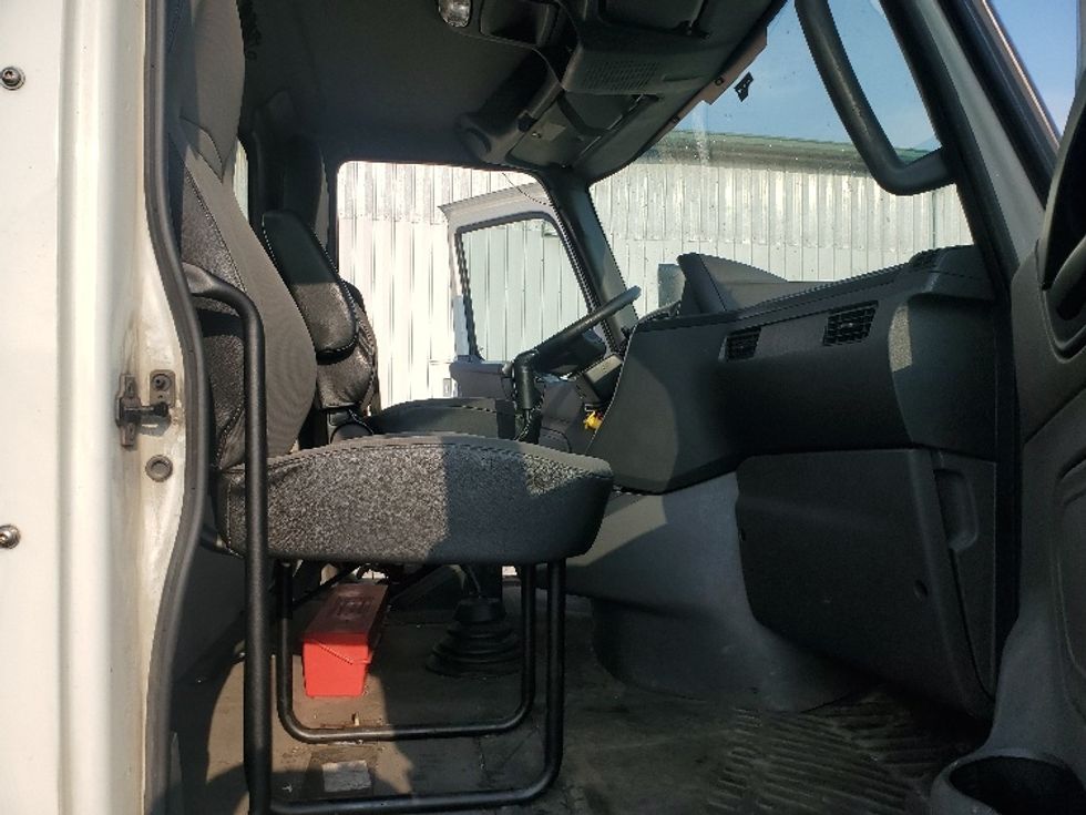 Day Cab Tractor-Heavy Duty Tractors-International-2019-RH613-Akron-OH-310,196\n\t\tmiles-$ 26,500 - Image 12