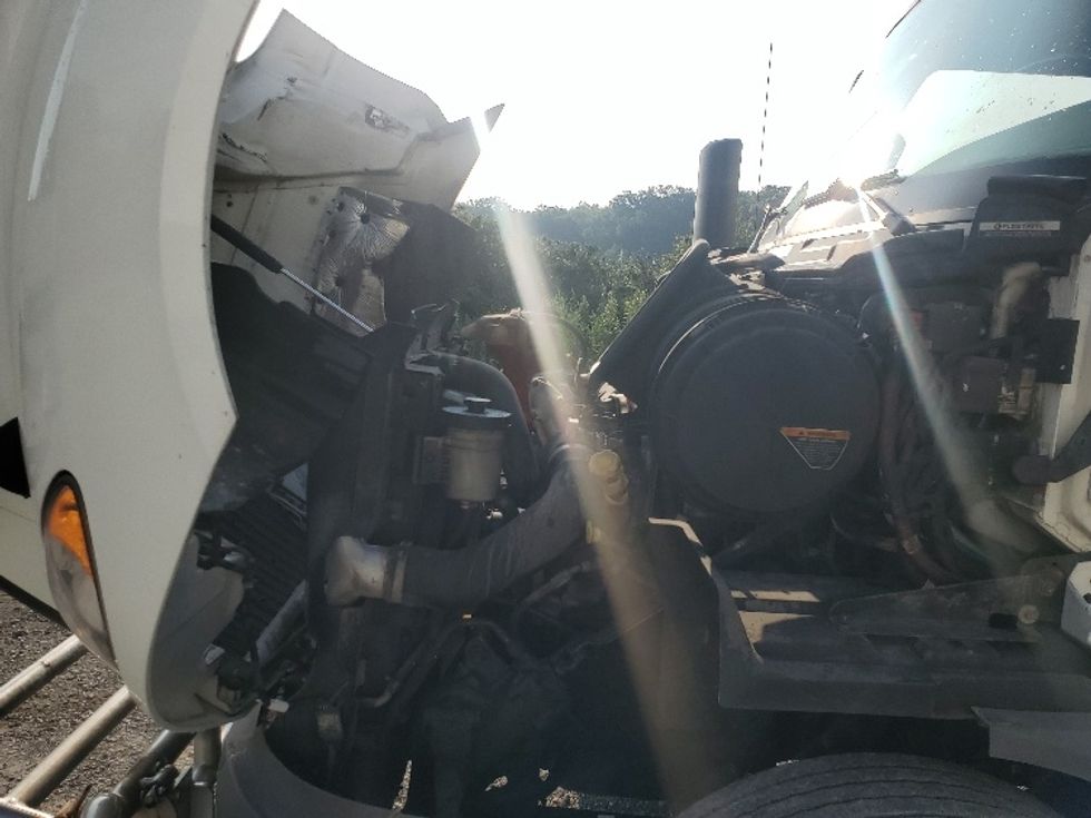 Day Cab Tractor-Heavy Duty Tractors-International-2019-RH613-Akron-OH-310,196\n\t\tmiles-$ 26,500 - Image 16