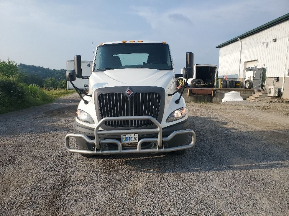 Day Cab Tractor-Heavy Duty Tractors-International-2019-RH613-Akron-OH-310,196\n\t\tmiles-$ 26,500 - Image 2