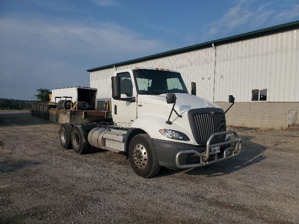 Day Cab Tractor-Heavy Duty Tractors-International-2019-RH613-Akron-OH-310,196\n\t\tmiles-$ 26,500 - Image 3