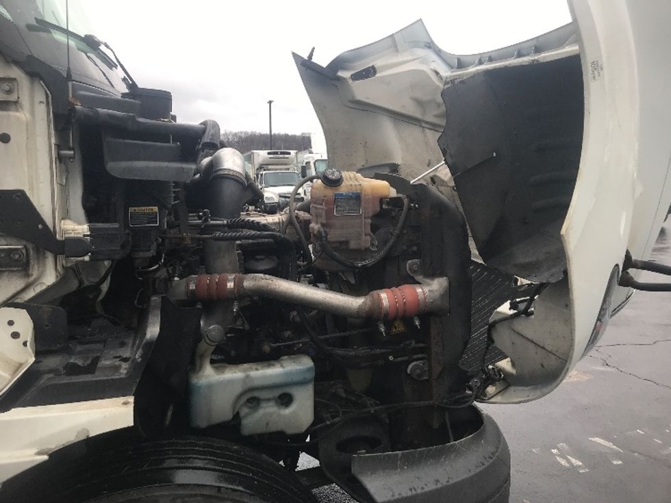 Day Cab Tractor-Heavy Duty Tractors-International-2019-RH613-Akron-OH-334,110\n\t\tmiles-$ 32,000 - Image 15