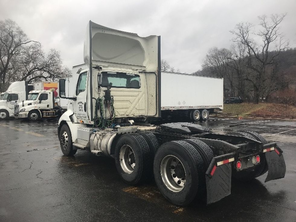 Day Cab Tractor-Heavy Duty Tractors-International-2019-RH613-Akron-OH-334,110\n\t\tmiles-$ 32,000 - Image 5