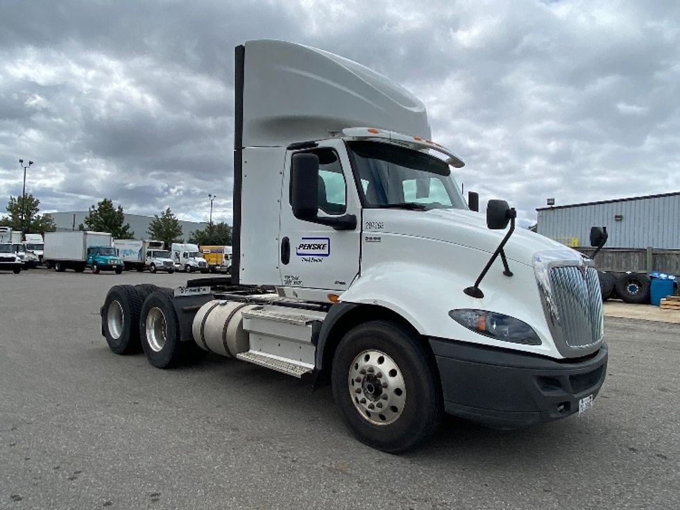 Day Cab Tractor-Heavy Duty Tractors-International-2019-RH613-Brampton-ON-461,786\n\t\tkm-$ 29,000 - Image 1