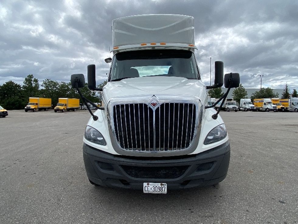 Day Cab Tractor-Heavy Duty Tractors-International-2019-RH613-Brampton-ON-461,786\n\t\tkm-$ 29,000 - Image 2