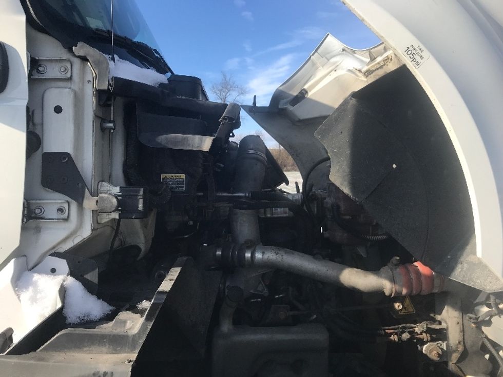 Day Cab Tractor-Heavy Duty Tractors-International-2019-RH613-Cleona-PA-314,730\n\t\tmiles-$ 24,500 - Image 15