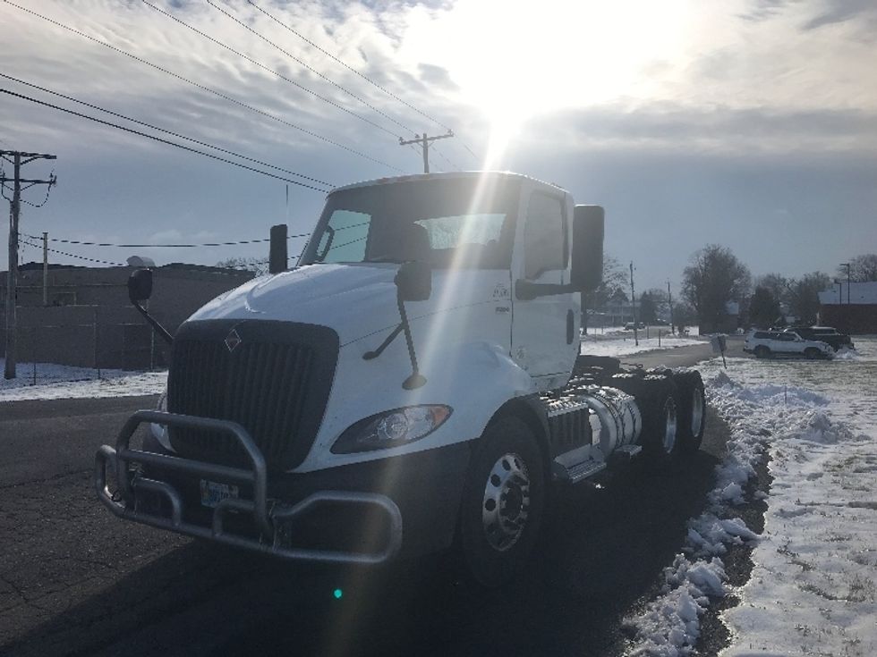 Day Cab Tractor-Heavy Duty Tractors-International-2019-RH613-Cleona-PA-314,730\n\t\tmiles-$ 24,500 - Image 3