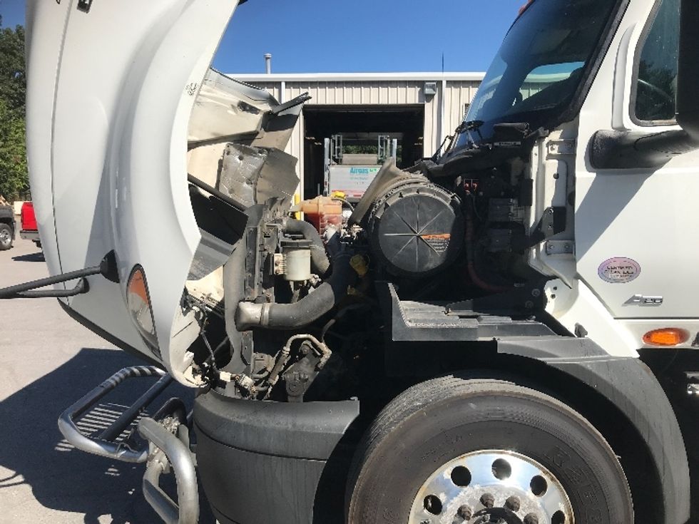 Day Cab Tractor-Heavy Duty Tractors-International-2019-RH613-Cumberland-MD-303,224\n\t\tmiles-$ 24,500 - Image 16