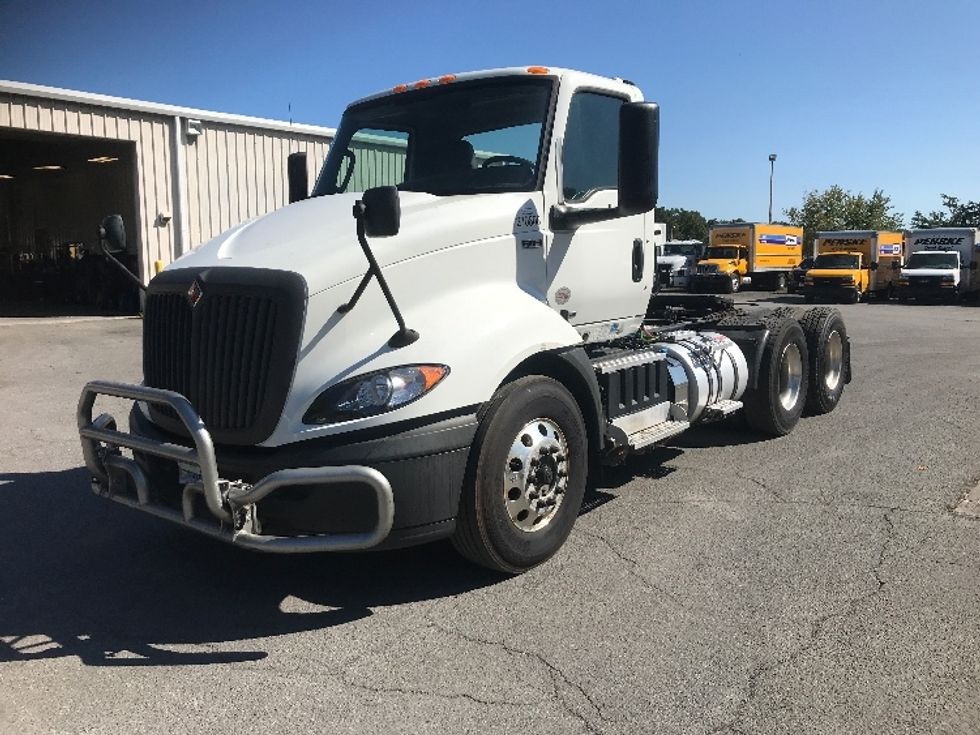 Day Cab Tractor-Heavy Duty Tractors-International-2019-RH613-Cumberland-MD-303,224\n\t\tmiles-$ 24,500 - Image 3