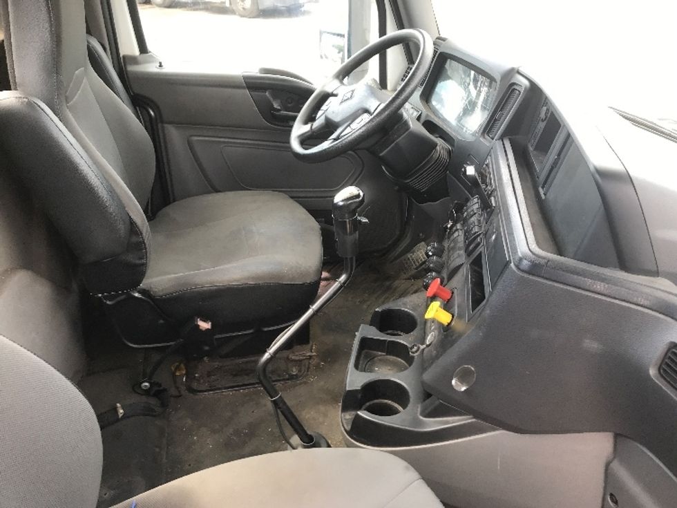 Day Cab Tractor-Heavy Duty Tractors-International-2019-RH613-Cumberland-MD-303,567\n\t\tmiles-$ 24,500 - Image 13