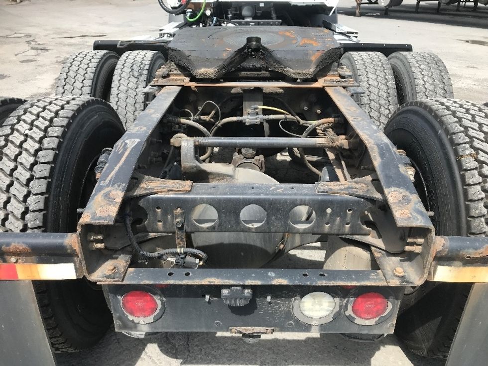 Day Cab Tractor-Heavy Duty Tractors-International-2019-RH613-Cumberland-MD-303,567\n\t\tmiles-$ 24,500 - Image 6