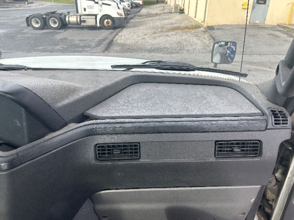 Day Cab Tractor-Heavy Duty Tractors-International-2019-RH613-Cumberland-MD-317,132\n\t\tmiles-$ 24,500 - Image 13