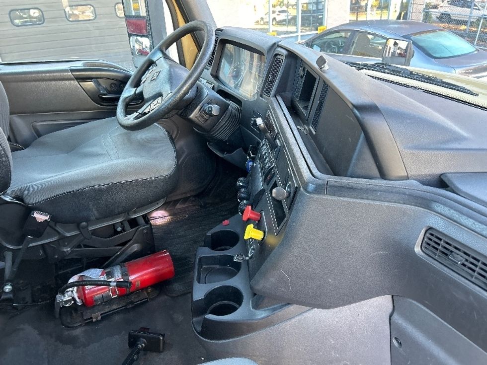 Day Cab Tractor-Heavy Duty Tractors-International-2019-RH613-Delta-BC-348,799\n\t\tkm-$ 28,500 - Image 14