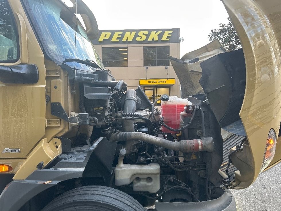 Day Cab Tractor-Heavy Duty Tractors-International-2019-RH613-Delta-BC-405,970\n\t\tkm-$ 23,250 - Image 15