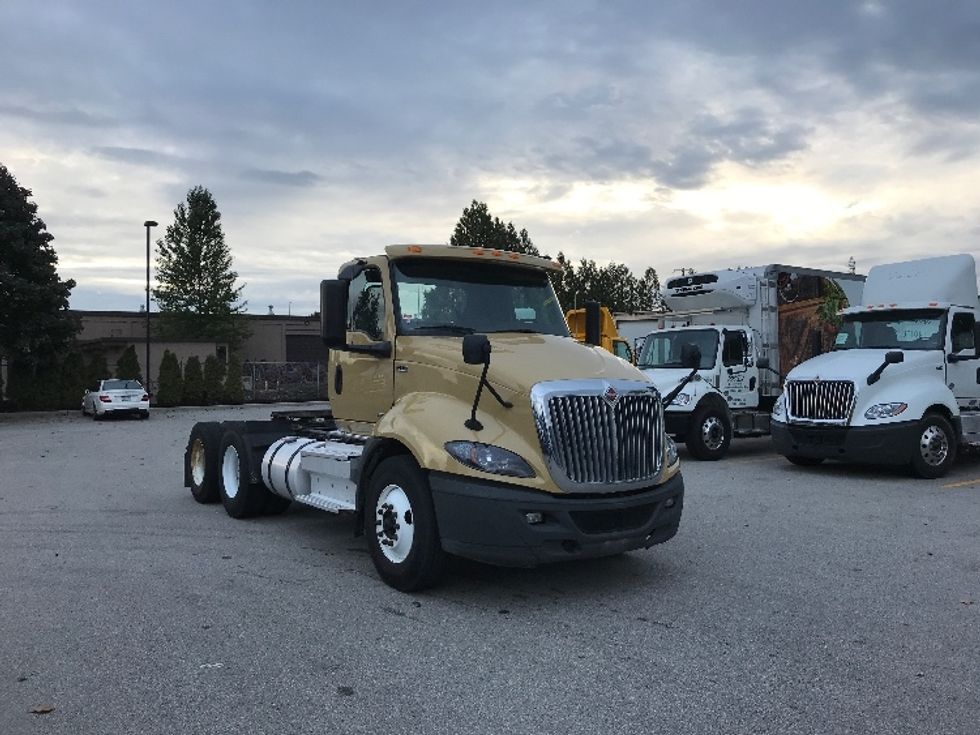 Day Cab Tractor-Heavy Duty Tractors-International-2019-RH613-Delta-BC-449,814\n\t\tkm-$ 28,500 - Image 1