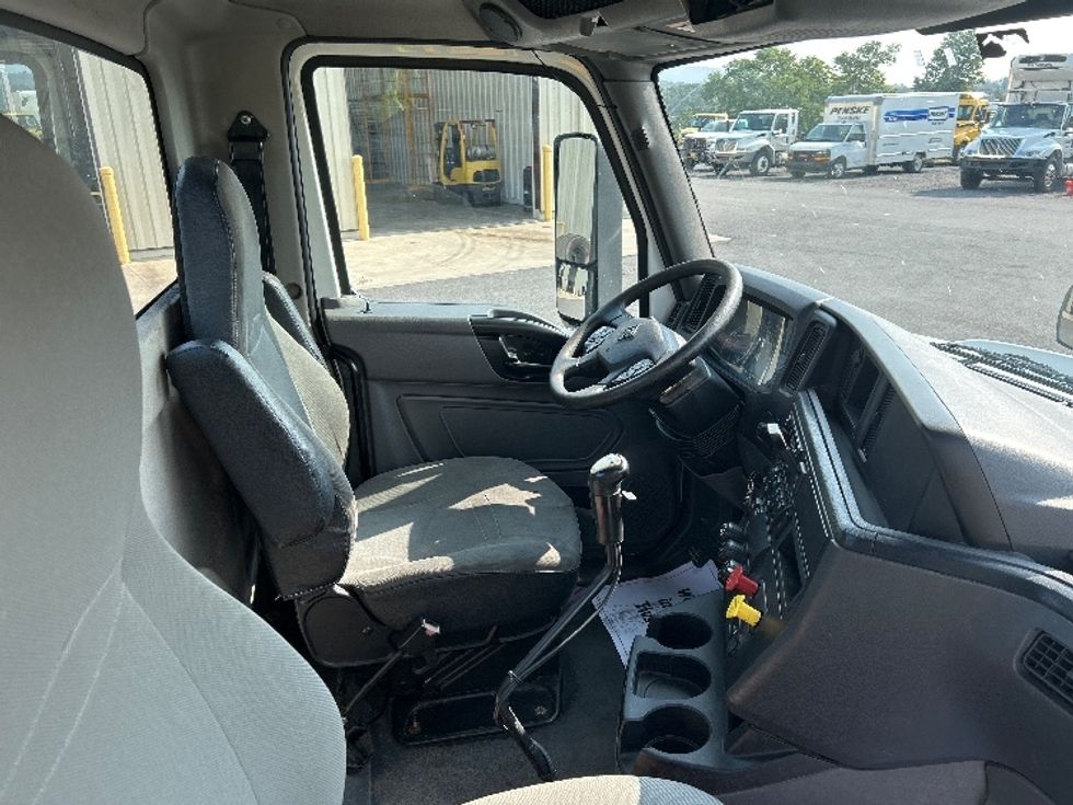 Day Cab Tractor-Heavy Duty Tractors-International-2019-RH613-Duncansville-PA-316,395\n\t\tmiles-$ 26,000 - Image 14