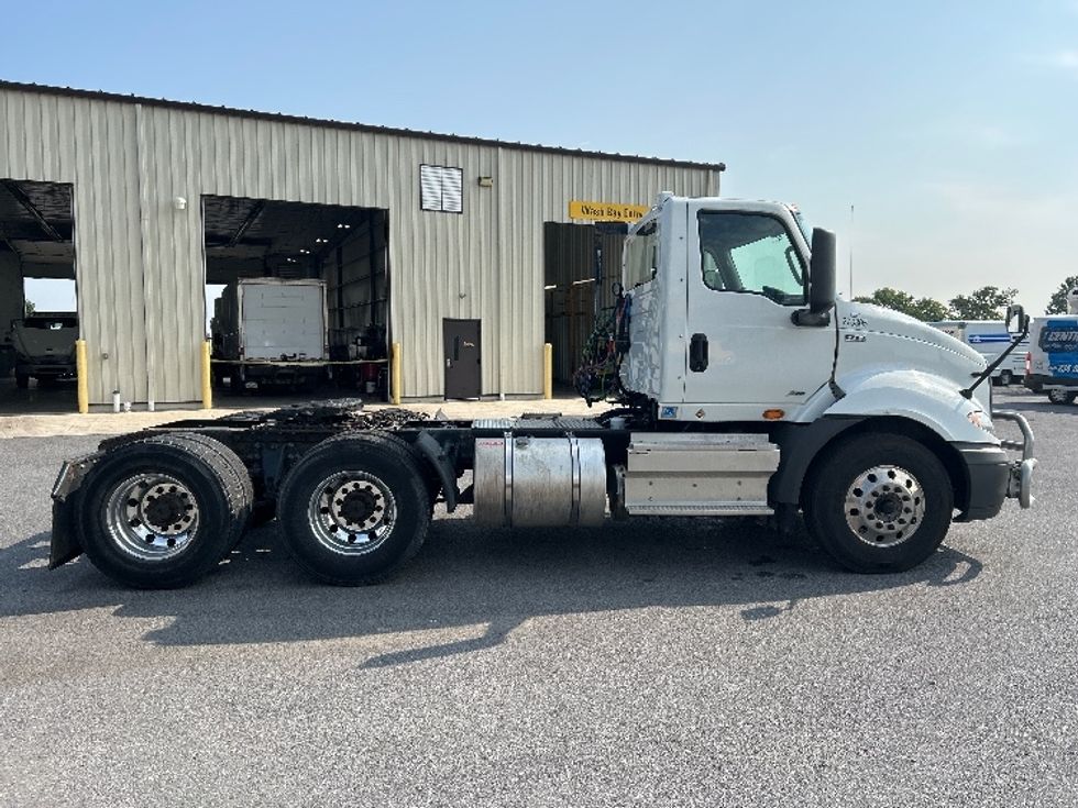 Day Cab Tractor-Heavy Duty Tractors-International-2019-RH613-Duncansville-PA-316,395\n\t\tmiles-$ 26,000 - Image 8
