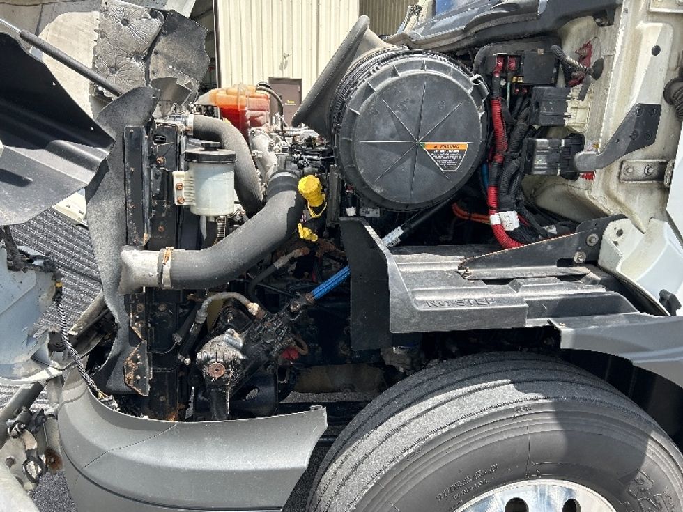 Day Cab Tractor-Heavy Duty Tractors-International-2019-RH613-Duncansville-PA-429,968\n\t\tmiles-$ 22,750 - Image 16