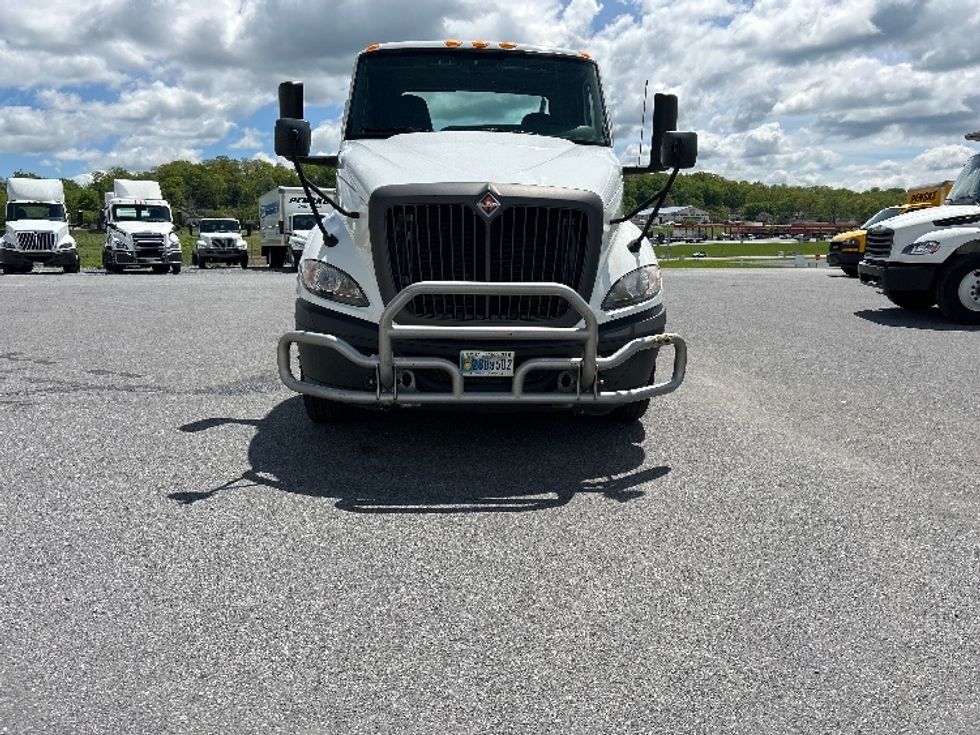 Day Cab Tractor-Heavy Duty Tractors-International-2019-RH613-Duncansville-PA-429,968\n\t\tmiles-$ 22,750 - Image 2