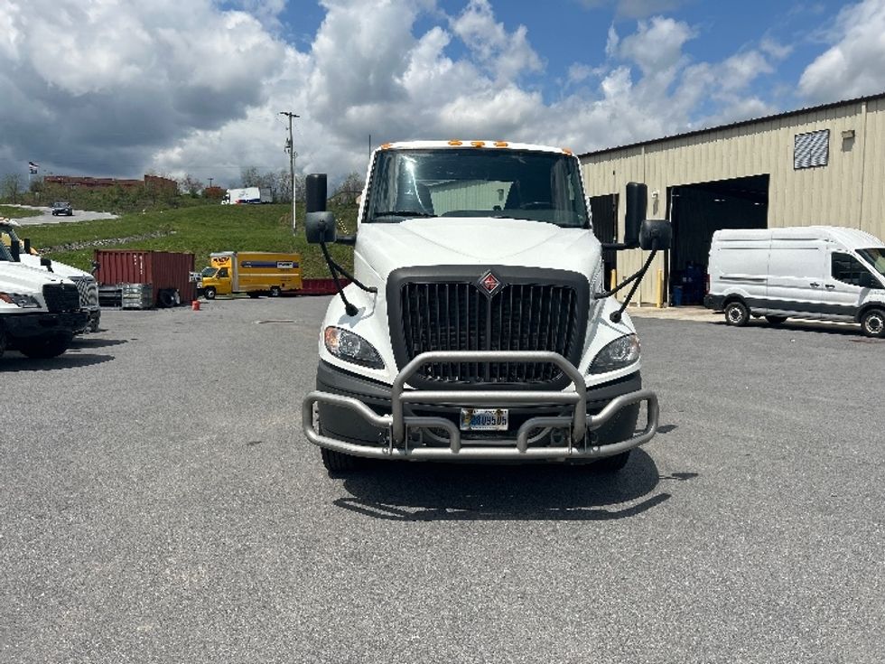 Day Cab Tractor-Heavy Duty Tractors-International-2019-RH613-Duncansville-PA-431,628\n\t\tmiles-$ 22,750 - Image 2