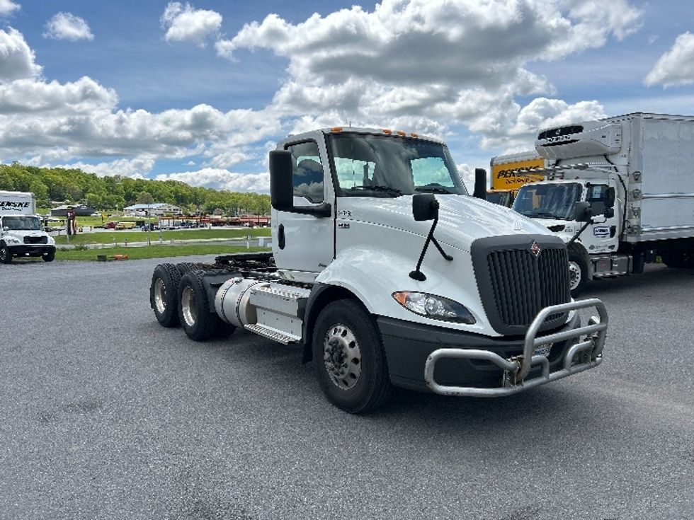 Day Cab Tractor-Heavy Duty Tractors-International-2019-RH613-Duncansville-PA-453,387\n\t\tmiles-$ 22,750 - Image 1