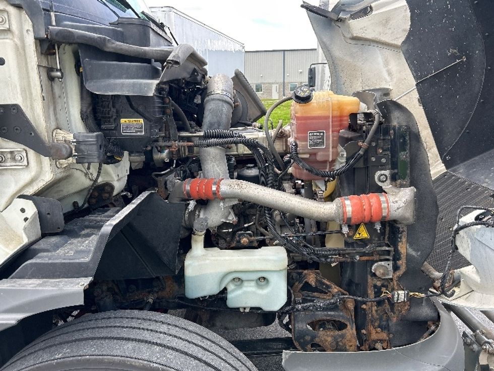 Day Cab Tractor-Heavy Duty Tractors-International-2019-RH613-Duncansville-PA-453,387\n\t\tmiles-$ 22,750 - Image 15