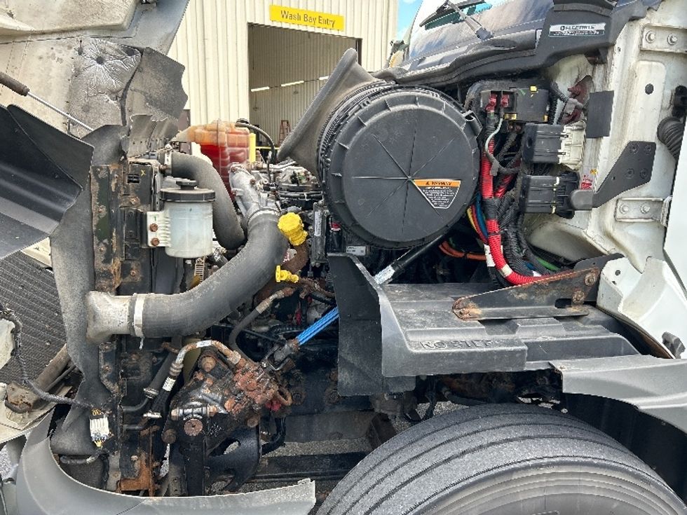 Day Cab Tractor-Heavy Duty Tractors-International-2019-RH613-Duncansville-PA-453,387\n\t\tmiles-$ 22,750 - Image 16