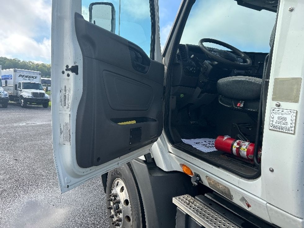 Day Cab Tractor-Heavy Duty Tractors-International-2019-RH613-Duncansville-PA-482,461\n\t\tmiles-$ 22,750 - Image 10