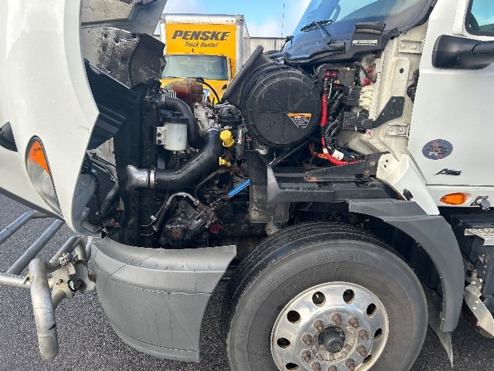 Day Cab Tractor-Heavy Duty Tractors-International-2019-RH613-Duncansville-PA-482,461\n\t\tmiles-$ 22,750 - Image 16