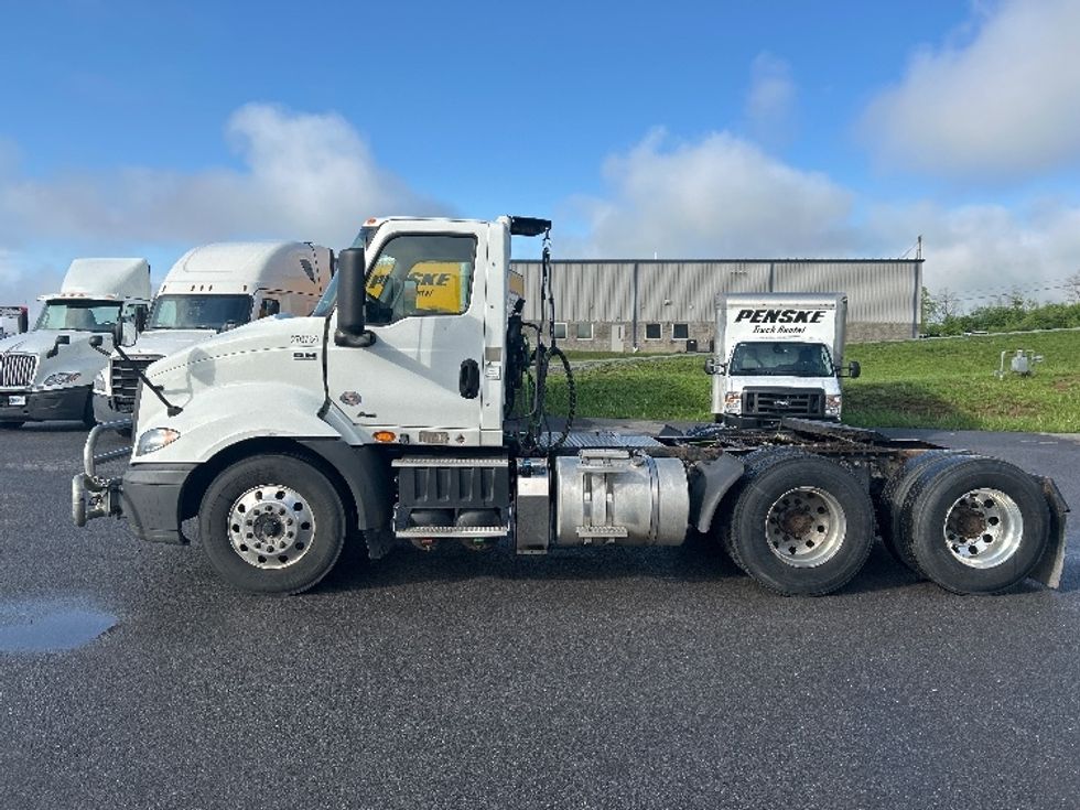 Day Cab Tractor-Heavy Duty Tractors-International-2019-RH613-Duncansville-PA-482,461\n\t\tmiles-$ 22,750 - Image 4