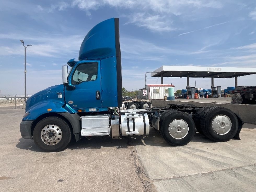 2019 International RH613 RH photo 4