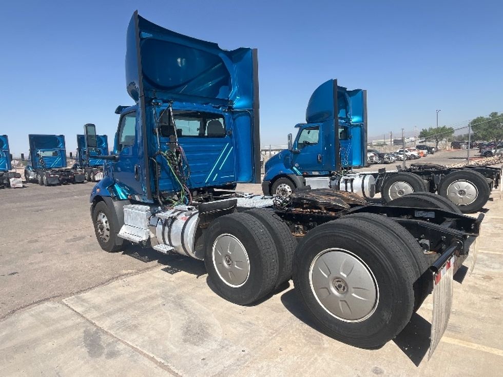 Day Cab Tractor-Heavy Duty Tractors-International-2019-RH613-El Paso-TX-166,411\n\t\tmiles-$ 31,000 - Image 5