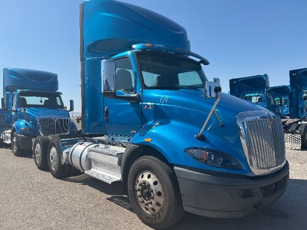 Day Cab Tractor-Heavy Duty Tractors-International-2019-RH613-El Paso-TX-174,220\n\t\tmiles-$ 31,000 - Image 1