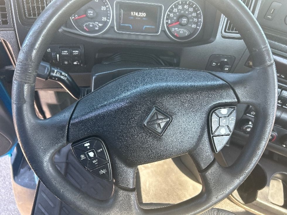 Day Cab Tractor-Heavy Duty Tractors-International-2019-RH613-El Paso-TX-174,220\n\t\tmiles-$ 31,000 - Image 11