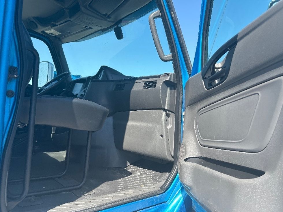 Day Cab Tractor-Heavy Duty Tractors-International-2019-RH613-El Paso-TX-174,220\n\t\tmiles-$ 31,000 - Image 12