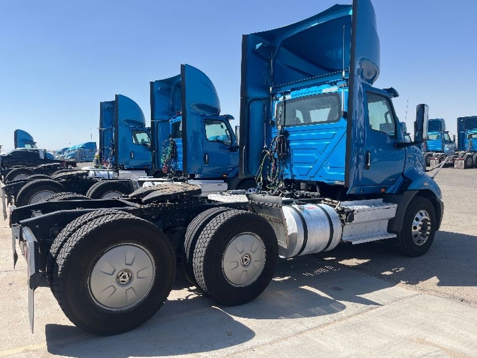 Day Cab Tractor-Heavy Duty Tractors-International-2019-RH613-El Paso-TX-176,252\n\t\tmiles-$ 31,000 - Image 7