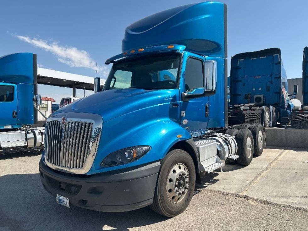 2019 International RH613 RH photo 3