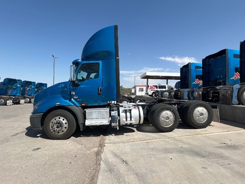 2019 International RH613 RH photo 4