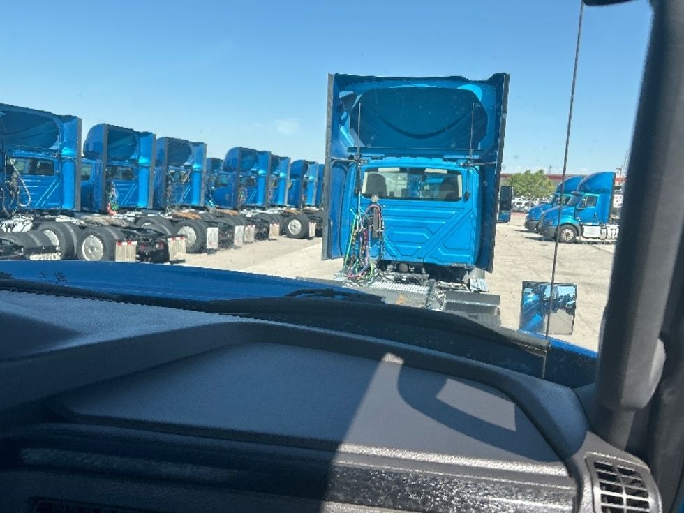 Day Cab Tractor-Heavy Duty Tractors-International-2019-RH613-El Paso-TX-189,901\n\t\tmiles-$ 31,000 - Image 13