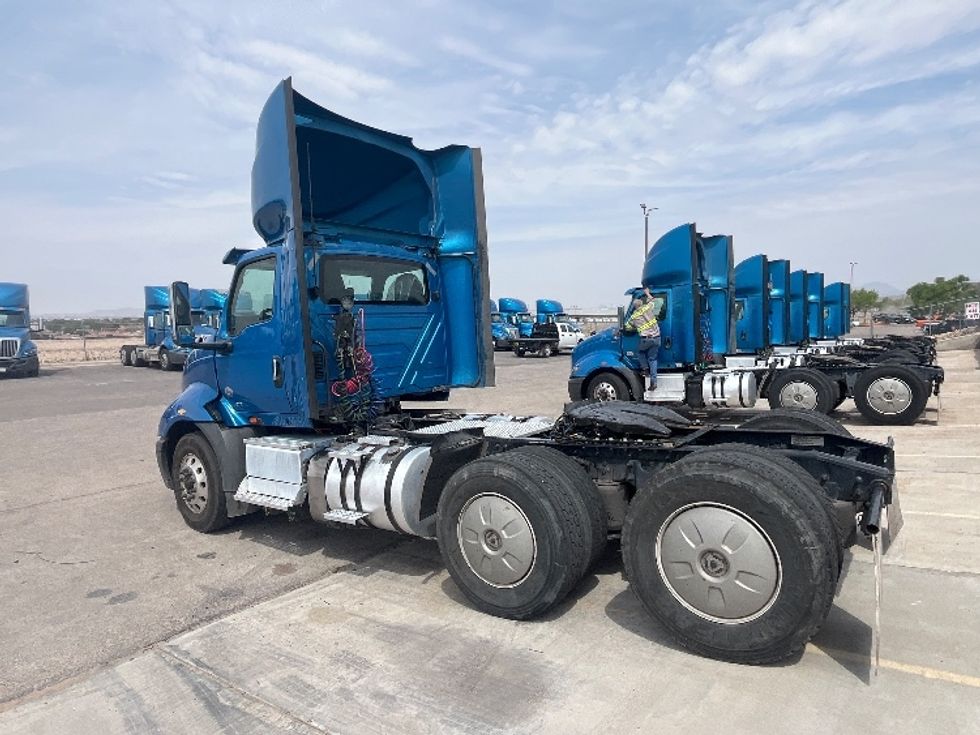 2019 International RH613 RH photo 5